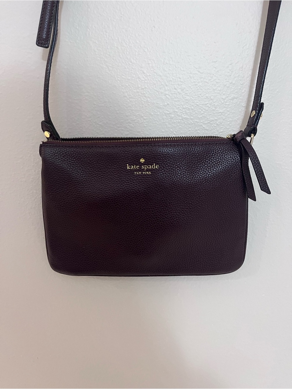 kate spade Pebbled Leather Crossbody in Deep purple/Burgundy